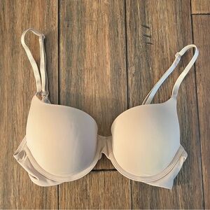 Victoria’s Secret Nude T-shirt Bra Padded 34B Full Coverage Push Up